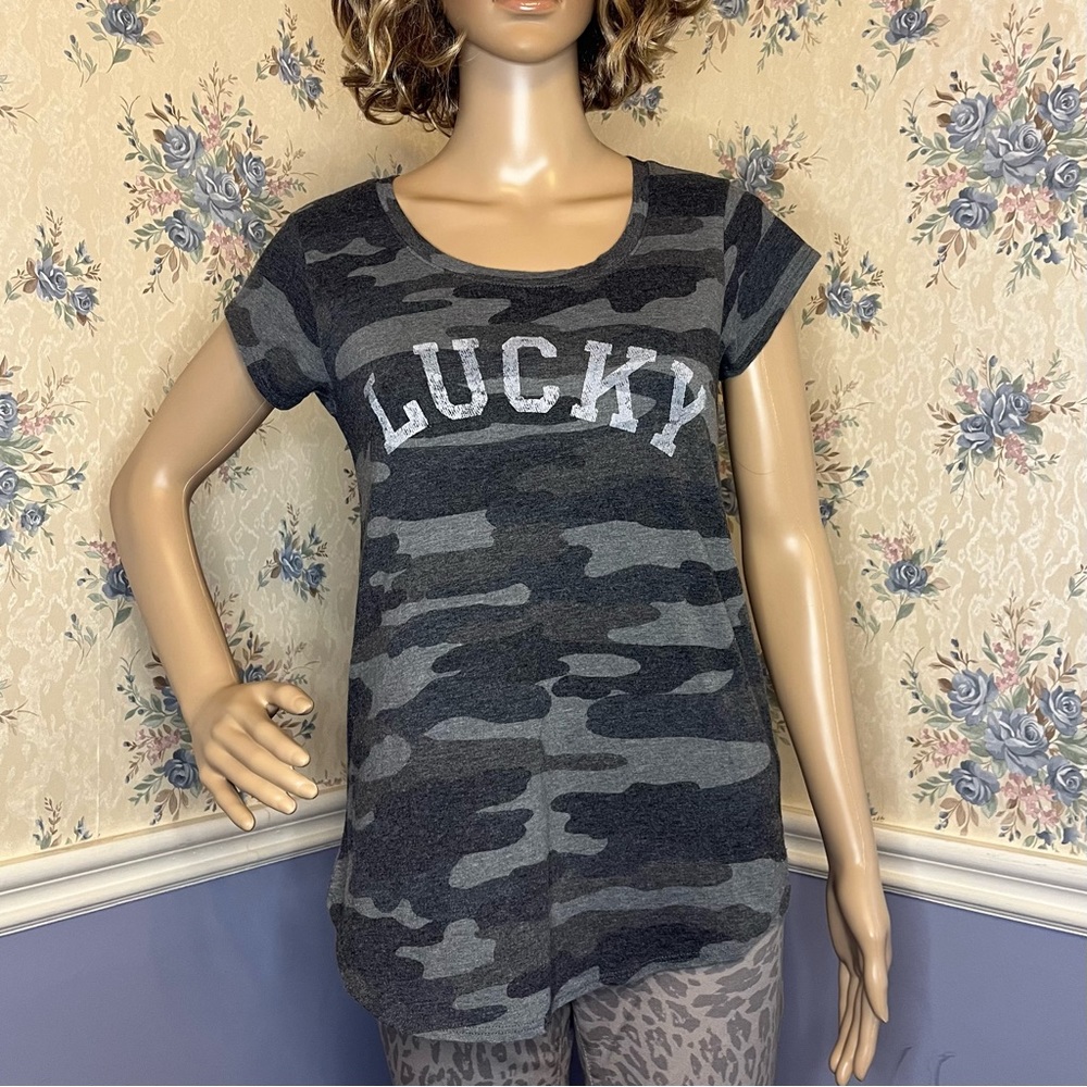 Lucky Brand Women's Short Sleeve Scoop Neck Grey Camo Graphic T-Shirt, Size S